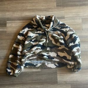 Soft cropped Sherpa sweatshirt